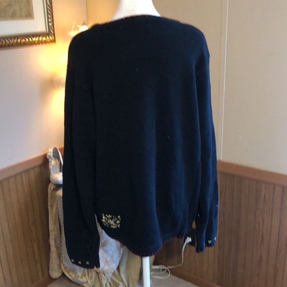 B.P Design Holiday sweater with wreath full of festive teddy bears ugly sweater - Picture 4 of 5